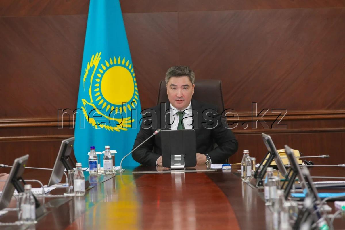 Жасанды интеллект технологияларын теміржолға да енгізу керек - Үкімет басшысы - фото 1