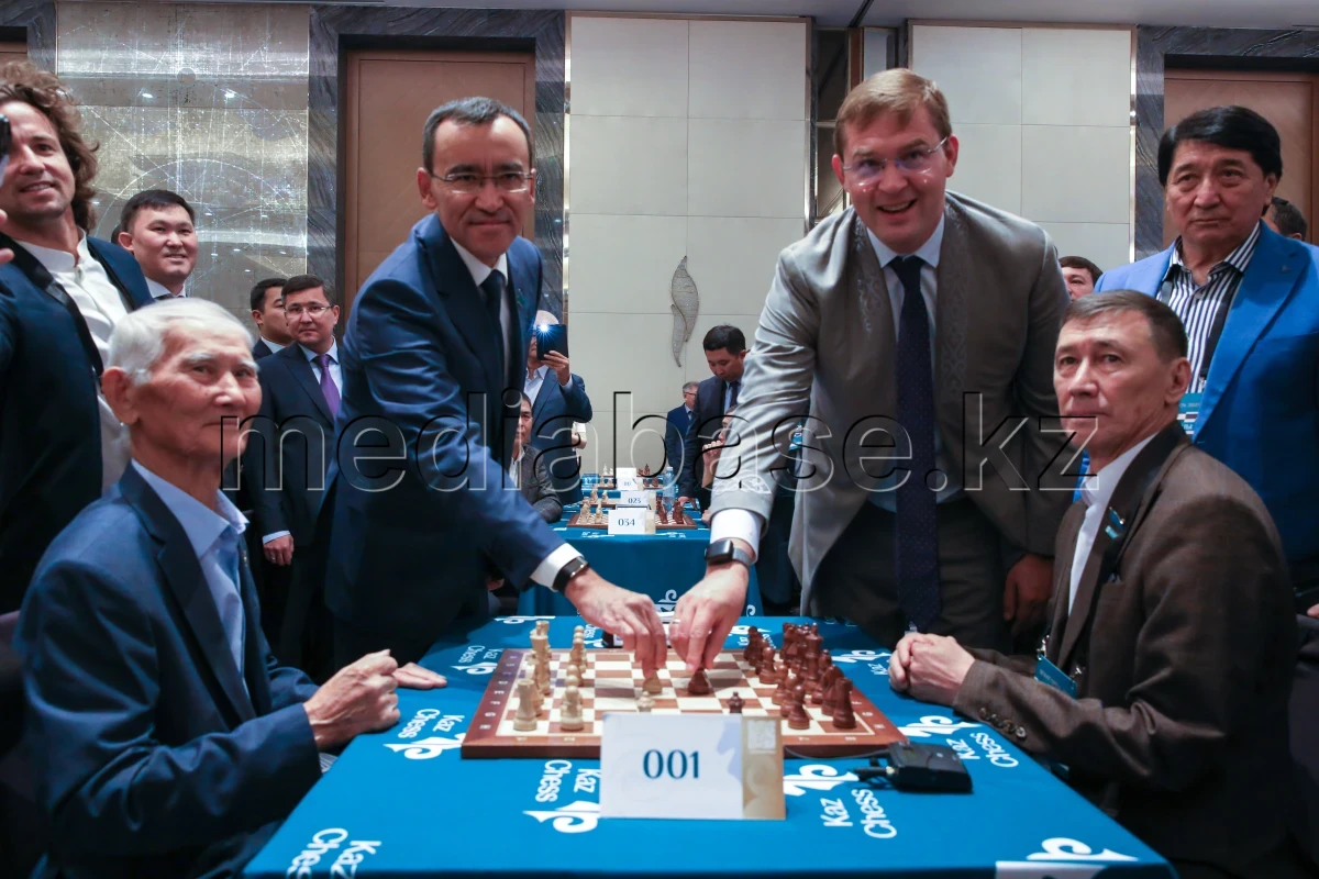 Мәулен Әшімбаев республикалық шахмат турнирінің «Senat Open» финалын ашты. - фото 1
