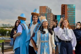 Silk Way Star жобасының қатысушылары Қазақстанды Конституция күнімен құттықтады - фото 11