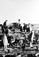 Подвиг женщин в тылу - фото 8