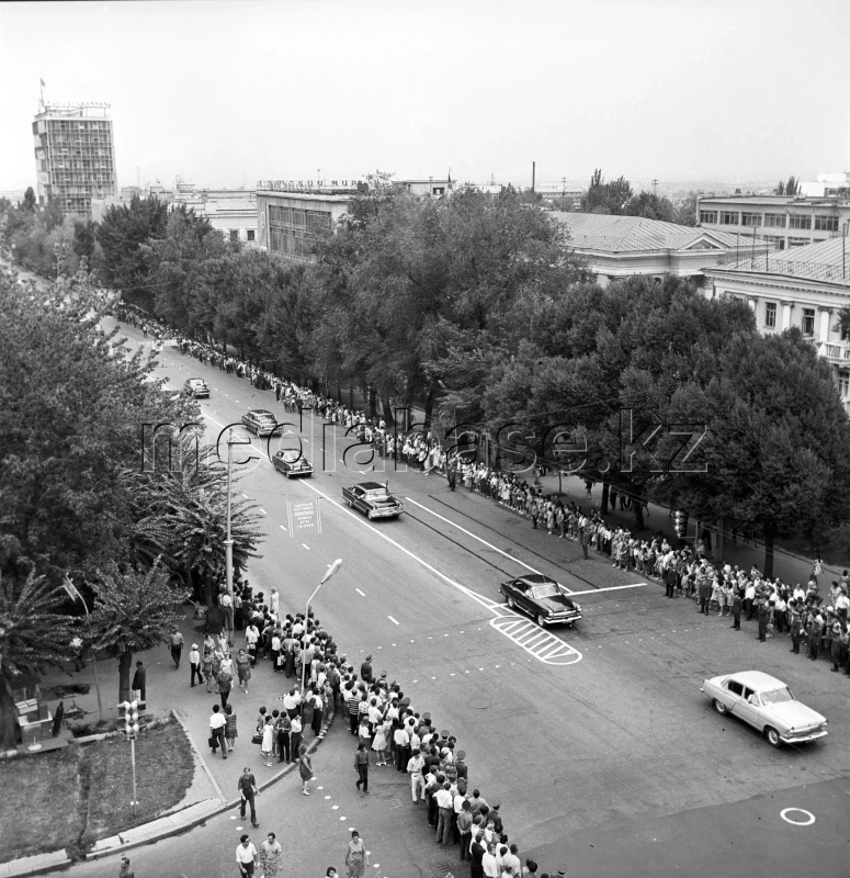 Л. И. Брежневтің Алматыға сапары. 1970 жыл. - фото 1