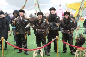 Көктемдей құлпырған Наурыз мерекесінен көріністер - фото 12