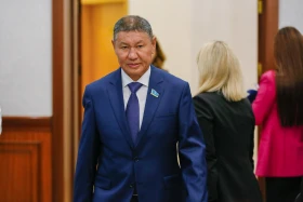 Before the Address: participants gathered for the Parliamentary session - photo 2