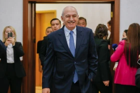 Before the Address: participants gathered for the Parliamentary session - photo 6