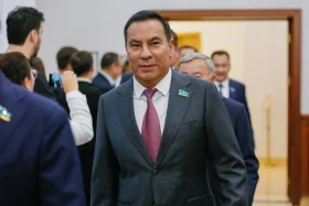 Before the Address: participants gathered for the Parliamentary session - photo 5