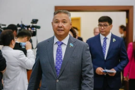 Before the Address: participants gathered for the Parliamentary session - photo 7