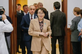 Before the Address: participants gathered for the Parliamentary session - photo 9