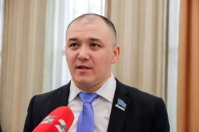 Before the Address: participants gathered for the Parliamentary session - photo 24