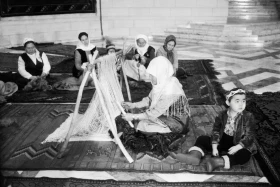 Traditional Weaving at the Carpet Museum - photo 1