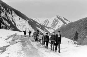 Медеу мұз айдынындағы қысқы сәттер - фото 13