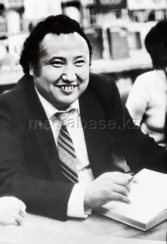 Әбіш Кекілбайұлы - фото 1