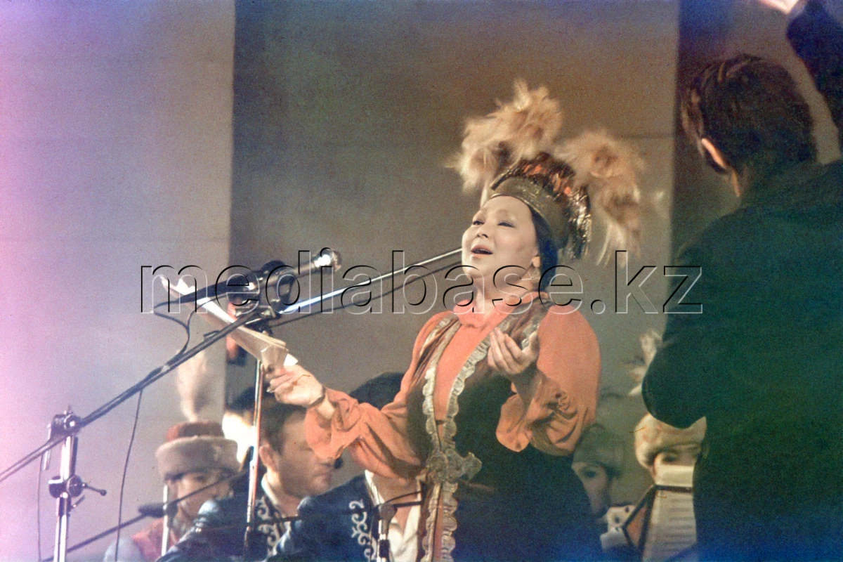 Roza Tazhibaevna Baglanova - photo 1