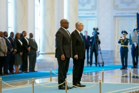 Тоқаев Конго Президентіне: Астанаға арнайы келуіңіз қазақ еліне деген құрметтің көрінісі - фото 4