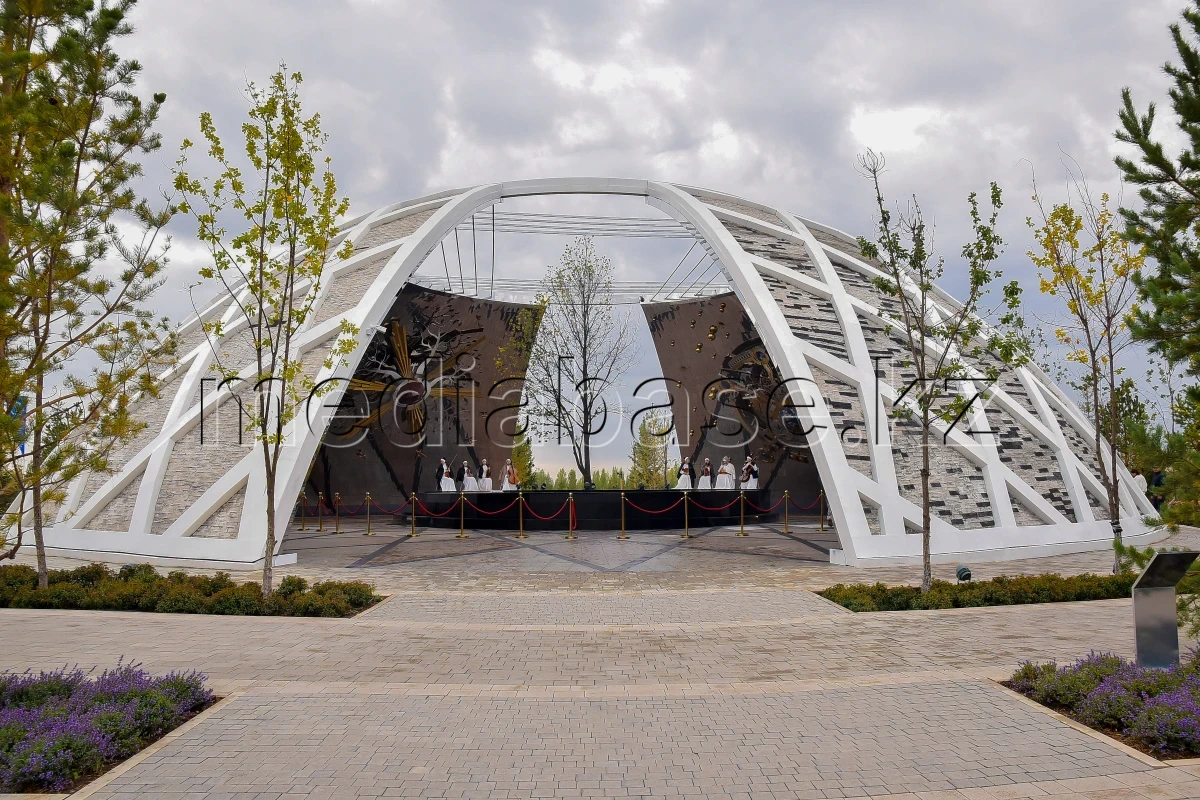 Астанада  Бейбітшілік пен келісім саябағы ресми түрде ашылды - фото 1