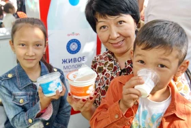 Алматыда дәстүрлі «APPLE FEST» шарасына 150 тонна алма әкелінді - фото 7