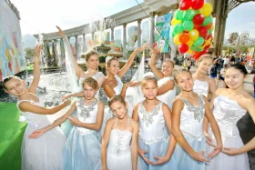 Алматыда дәстүрлі «APPLE FEST» шарасына 150 тонна алма әкелінді - фото 9