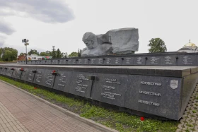 Жеңіс жолдарымен: қайғы, ерлік және Хатынь - фото 21