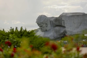 Жеңіс жолдарымен: қайғы, ерлік және Хатынь - фото 43