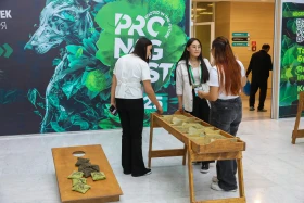 AI will never replace a teacher — Ministry of Education of Kazakhstan - photo 16