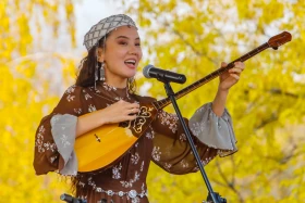 Apple Festival in Almaty: Tons of fruit, music, and good traditions - photo 15
