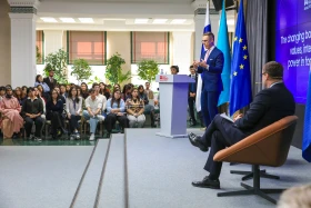 Жаһандық тәртіп, орта мемлекеттер рөлі – Финляндия Президенті астаналық студенттерге дәріс оқыды - фото 5