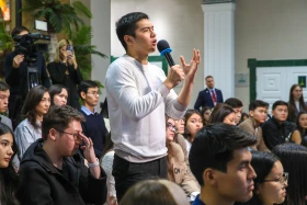 Жаһандық тәртіп, орта мемлекеттер рөлі – Финляндия Президенті астаналық студенттерге дәріс оқыды - фото 10