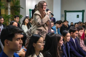 Жаһандық тәртіп, орта мемлекеттер рөлі – Финляндия Президенті астаналық студенттерге дәріс оқыды - фото 12