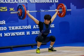 Ақжол Құрманбек ауыр атлетикадан Қазақстанның жаңа чемпионы атанды - фото 6