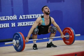 Ақжол Құрманбек ауыр атлетикадан Қазақстанның жаңа чемпионы атанды - фото 13