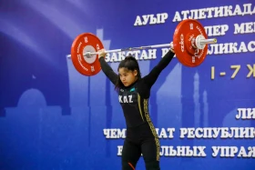Ақжол Құрманбек ауыр атлетикадан Қазақстанның жаңа чемпионы атанды - фото 22