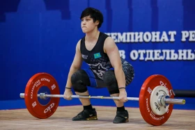 Ақжол Құрманбек ауыр атлетикадан Қазақстанның жаңа чемпионы атанды - фото 28