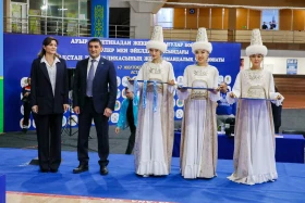 Ақжол Құрманбек ауыр атлетикадан Қазақстанның жаңа чемпионы атанды - фото 44