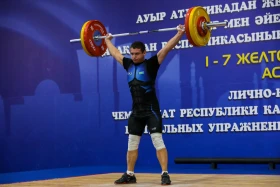 Ақжол Құрманбек ауыр атлетикадан Қазақстанның жаңа чемпионы атанды - фото 33