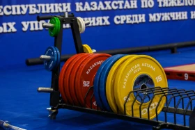 Ақжол Құрманбек ауыр атлетикадан Қазақстанның жаңа чемпионы атанды - фото 37