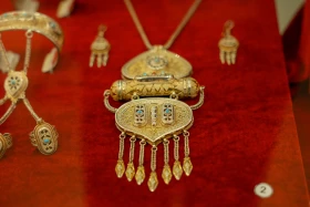 A renowned jeweler held an exhibition dedicated to Independence Day - photo 15
