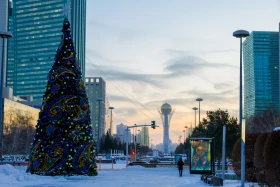 Festive decoration of the capital for the New Year - photo 19