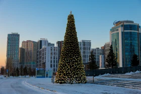 Festive decoration of the capital for the New Year - photo 24