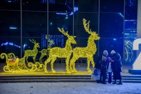 Festive decoration of the capital for the New Year - photo 29