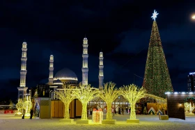 Festive decoration of the capital for the New Year - photo 31