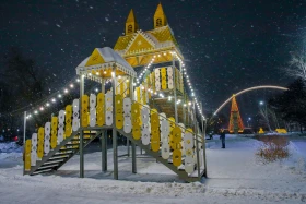 Festive decoration of the capital for the New Year - photo 37