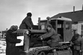 Workers of Kyzylorda Region in 1956 - photo 8
