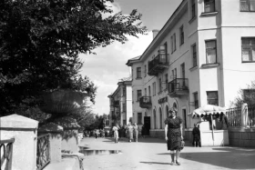 Улица Карла Либкнехта в Актюбинске - фото 1