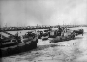 Guryev, 1957s - photo 3
