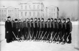 Победитель хоккейного чемпионата, Восточный Казахстан, 1958 - фото 1