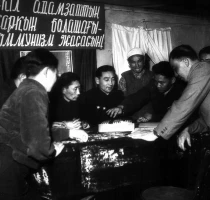 Рабочие Гурьевской области, 1958 - фото 1