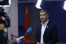 Kazinform мамандары MNU студенттеріне төте жазу әліпбиін үйретеді - фото 9