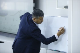 Kazinform мамандары MNU студенттеріне төте жазу әліпбиін үйретеді - фото 4
