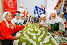 A unique syrmak is being created in Almaty in pursuit of a world record - photo 1