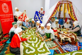 Уникальный сырмак создают в Алматы для мирового рекорда - фото 3