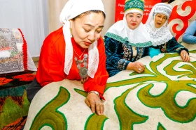 Уникальный сырмак создают в Алматы для мирового рекорда - фото 4